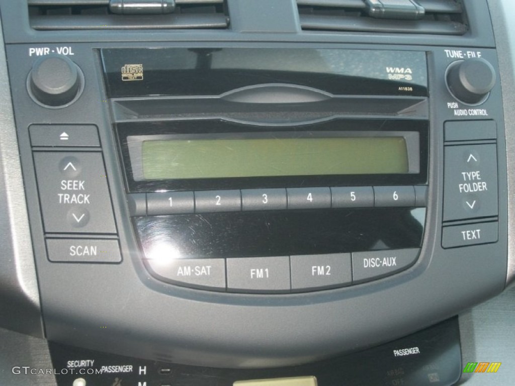 2010 Toyota RAV4 I4 4WD Audio System Photo #72095155