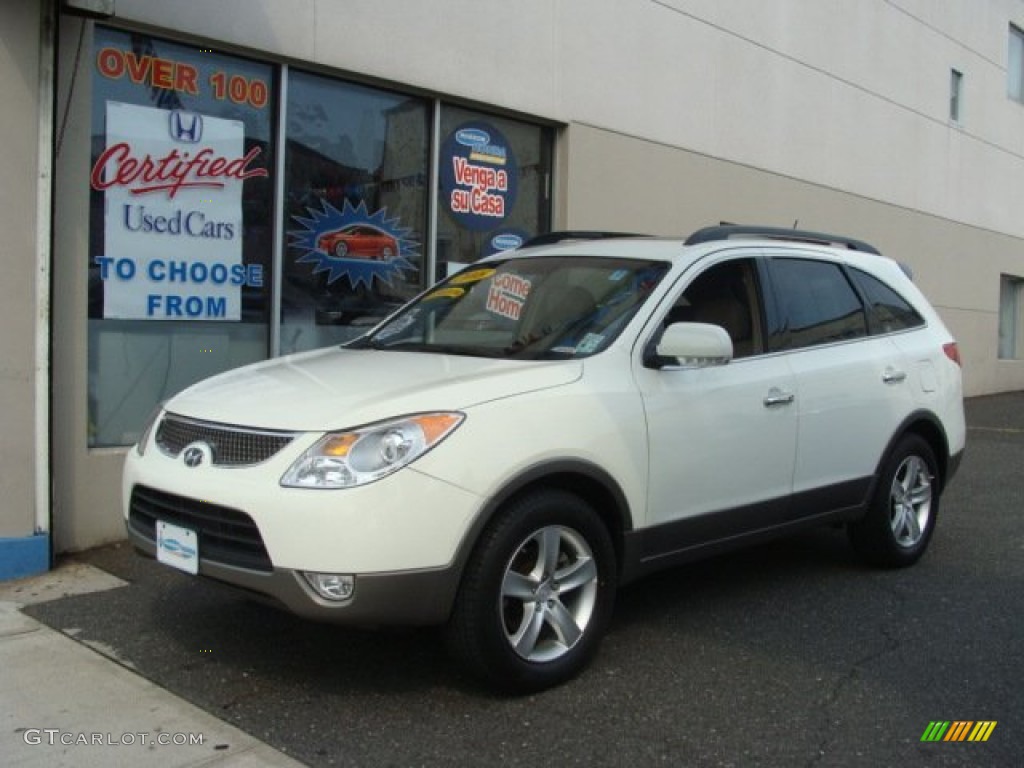 2008 Veracruz Limited AWD - Stone White / Beige photo #1