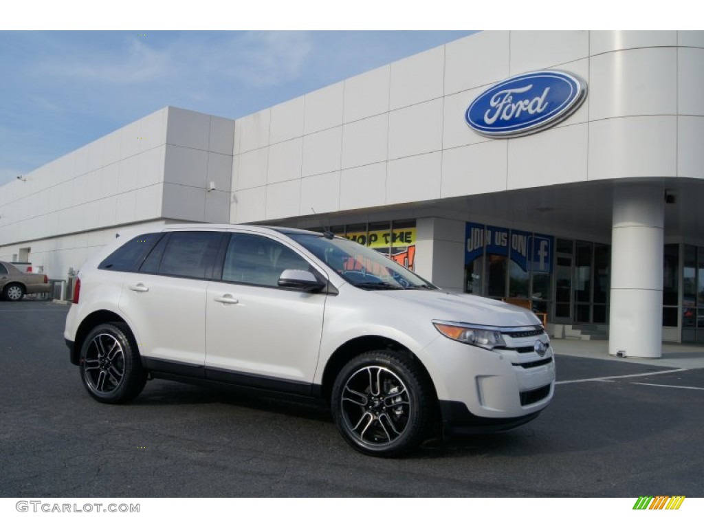 White Platinum Tri-Coat Ford Edge