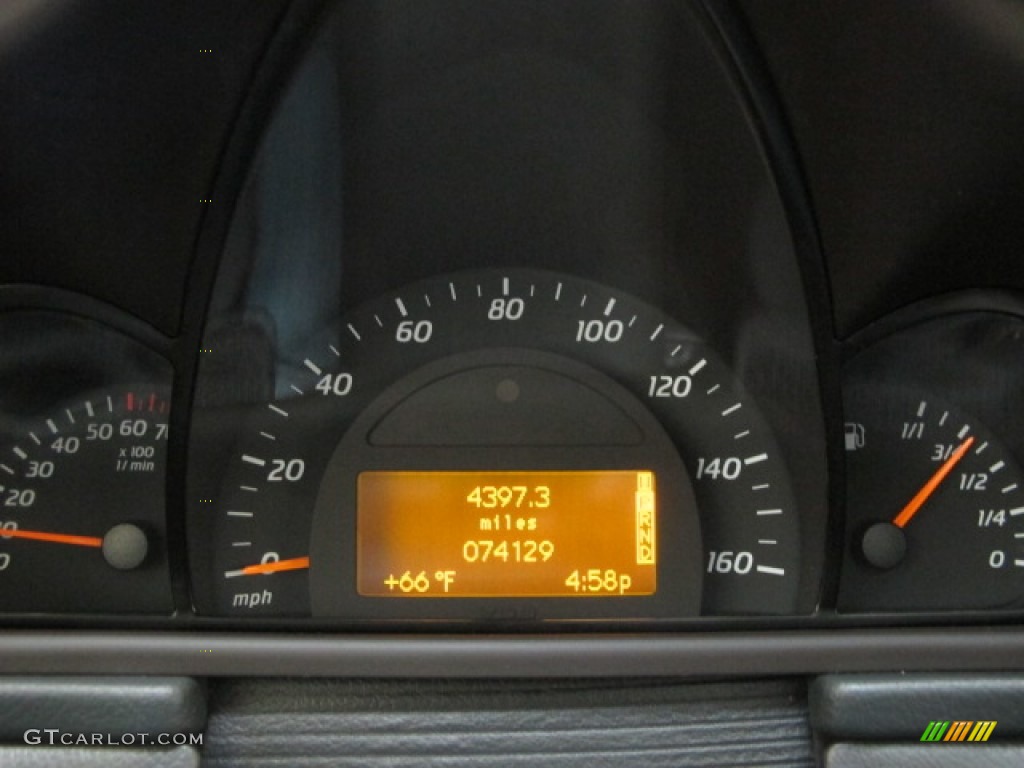 2003 C 230 Kompressor Coupe - Black / Charcoal photo #25
