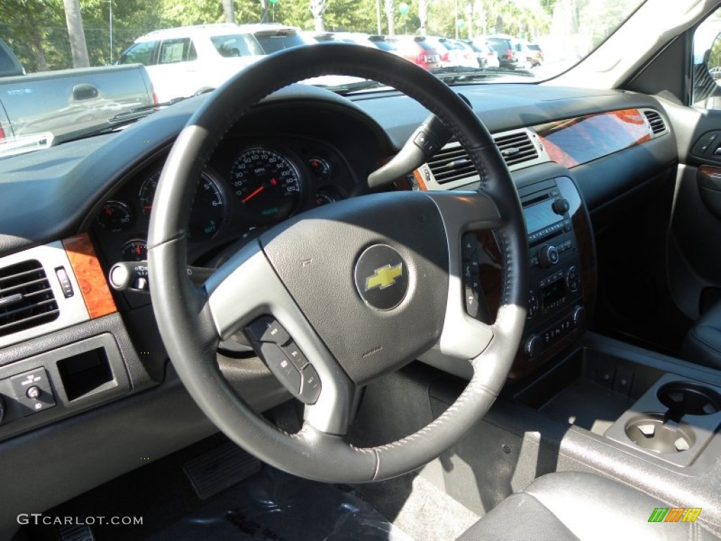 2012 Suburban LT - Summit White / Ebony photo #3