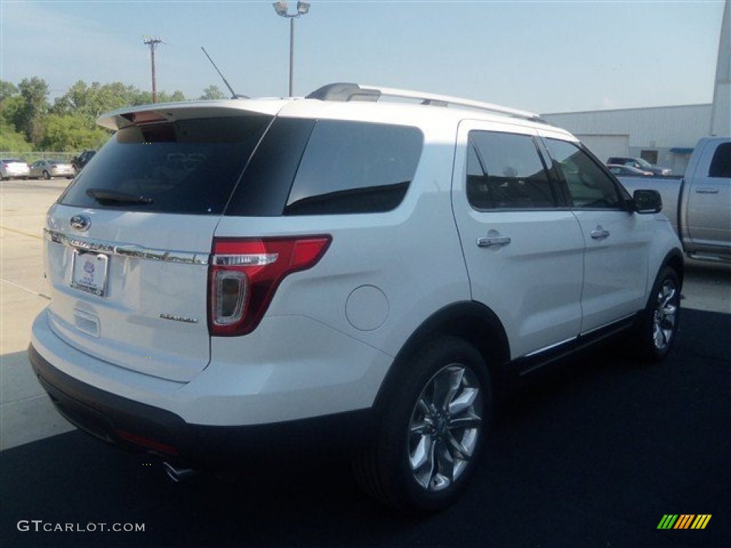 2013 Explorer XLT - Oxford White / Medium Light Stone photo #5