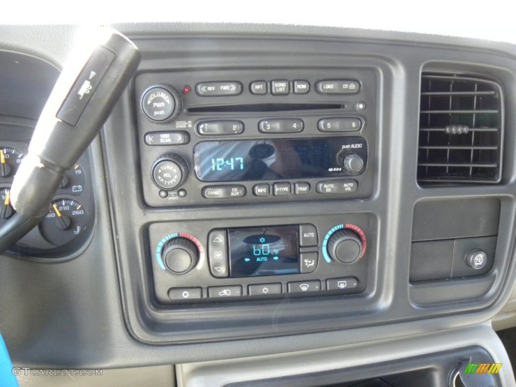 2004 Suburban 1500 LT - Dark Blue Metallic / Gray/Dark Charcoal photo #22