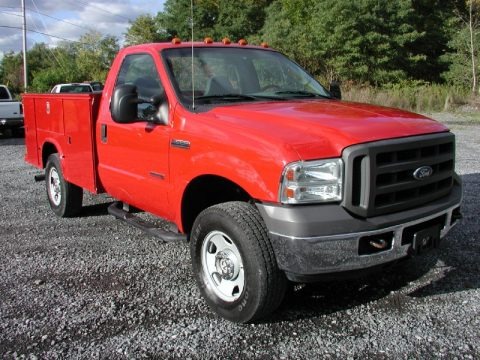 2005 Ford F350 Super Duty XL Regular Cab 4x4 Utility Data, Info and Specs