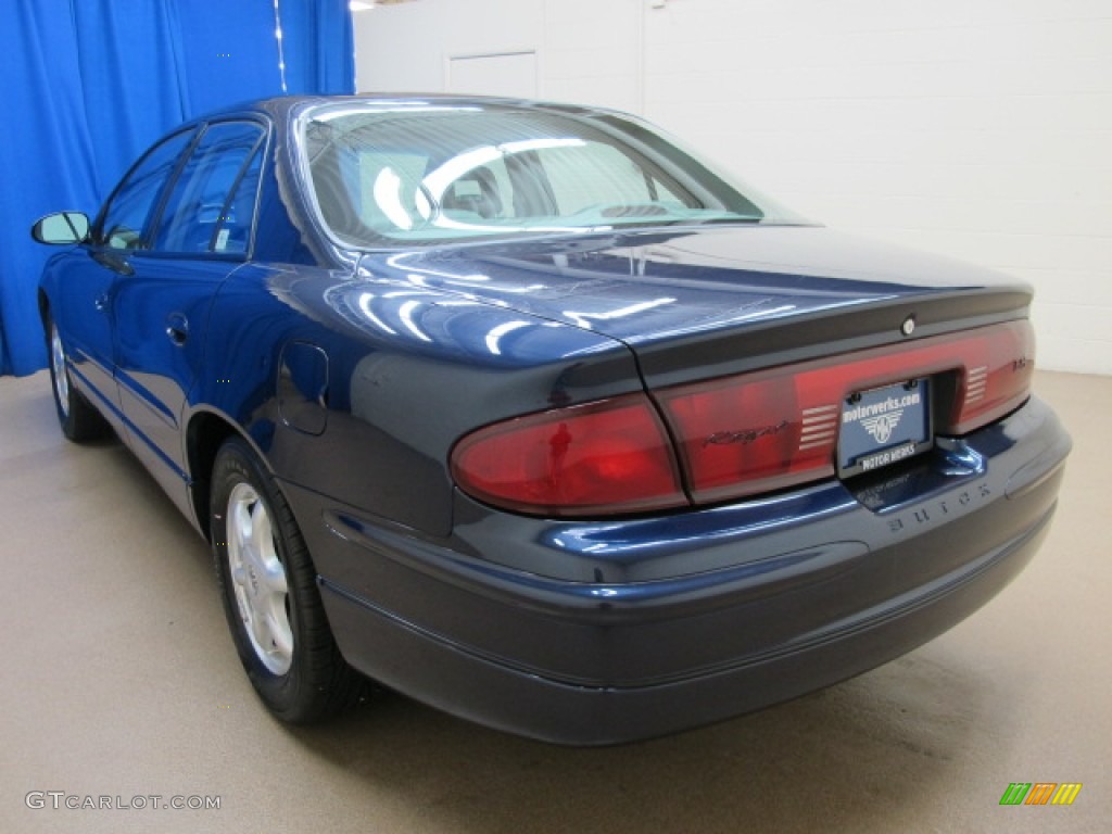 2003 Regal LS - Midnight Blue Pearl / Medium Gray photo #6