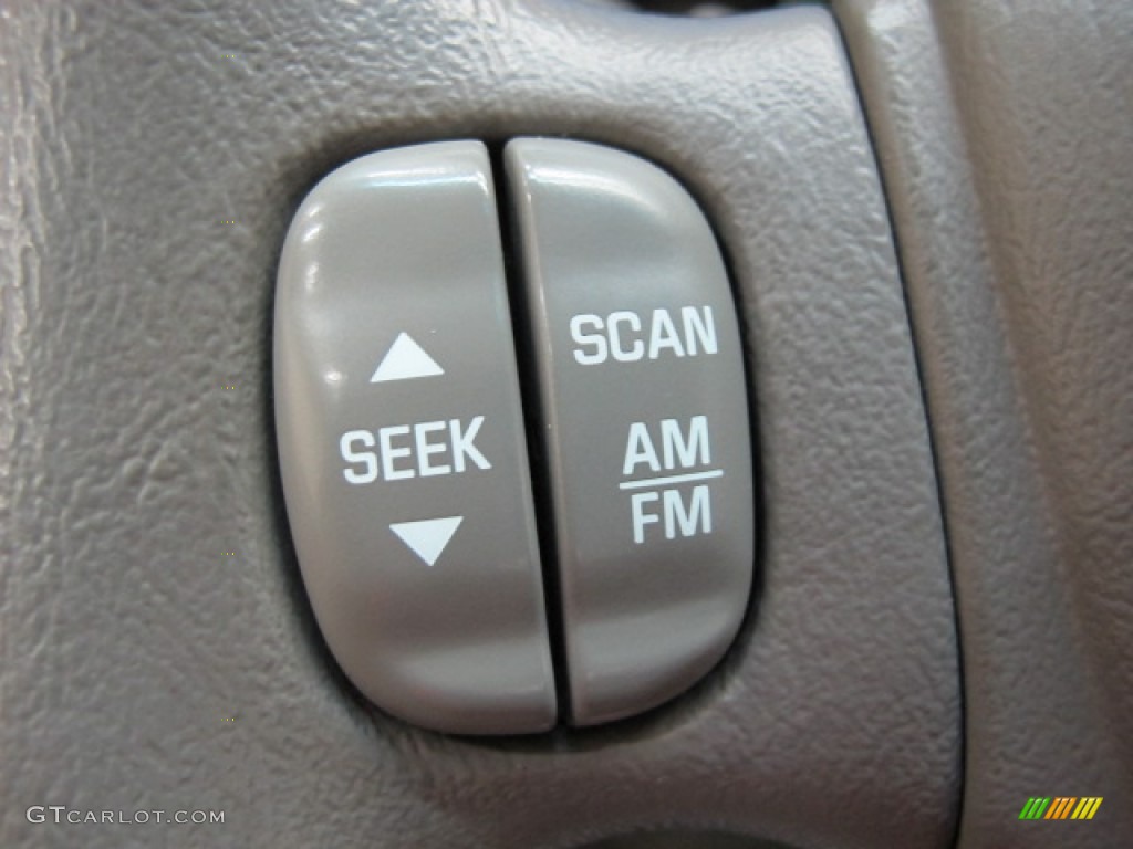 2003 Buick Regal LS Controls Photo #72111297