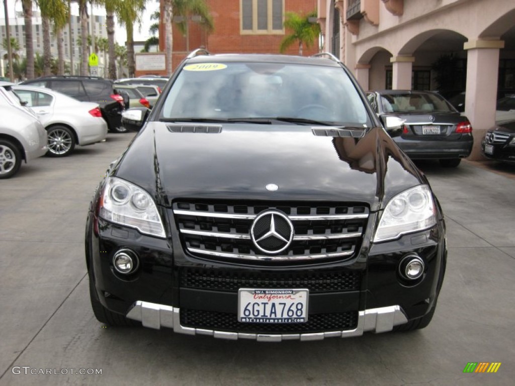 2009 ML 63 AMG 4Matic - Black / Black photo #9