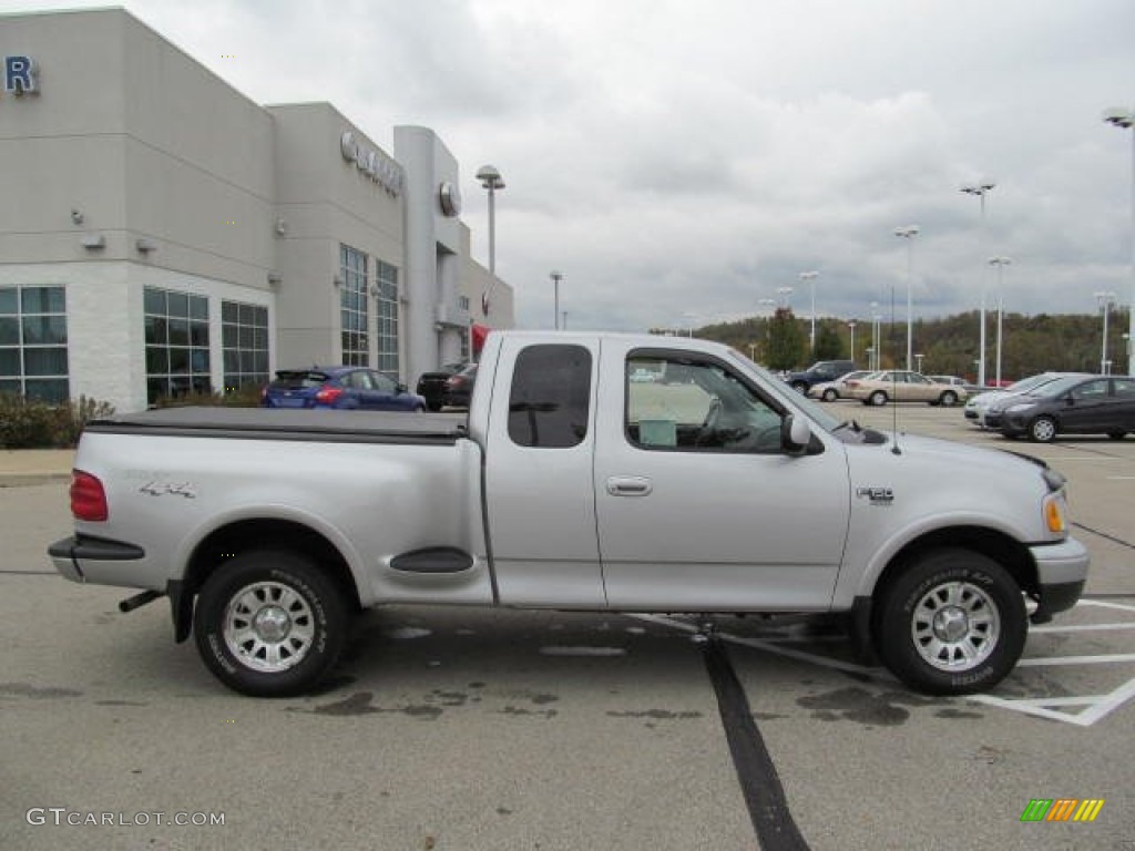 2003 F150 XLT SuperCab 4x4 - Silver Metallic / Medium Graphite Grey photo #2