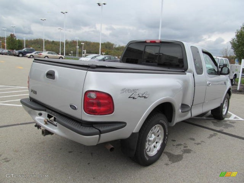 2003 F150 XLT SuperCab 4x4 - Silver Metallic / Medium Graphite Grey photo #11