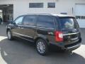 2011 Brilliant Black Crystal Pearl Chrysler Town & Country Touring  photo #8