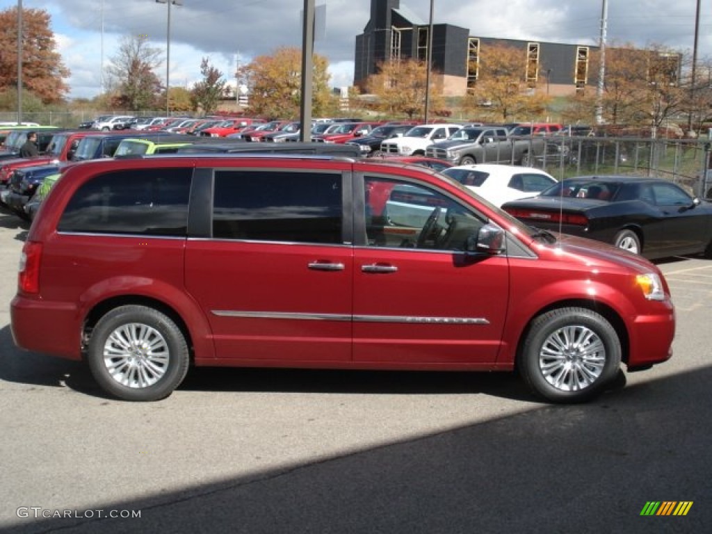 2013 Town & Country Limited - Deep Cherry Red Crystal Pearl / Dark Frost Beige/Medium Frost Beige photo #5