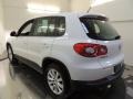Candy White - Tiguan SE Photo No. 9