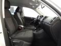 Candy White - Tiguan SE Photo No. 13