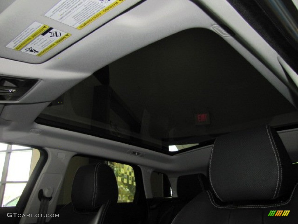 2012 Range Rover Evoque Dynamic - Mauritius Blue Metallic / Dynamic Ebony/Cirrus photo #15