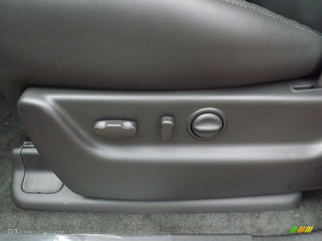 2013 Tahoe LT - Victory Red / Ebony photo #12