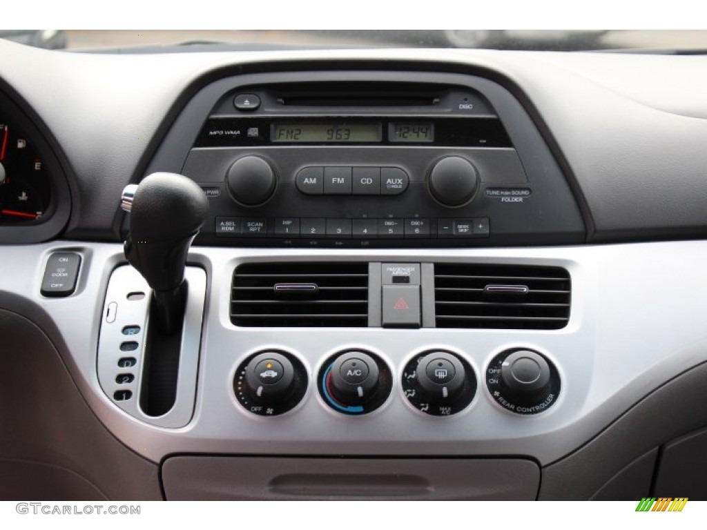 2010 Odyssey LX - Alabaster Silver Metallic / Gray photo #13