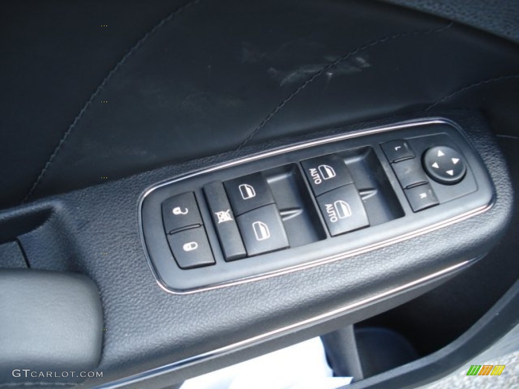 2013 Dodge Charger R/T AWD Controls Photo #72123597