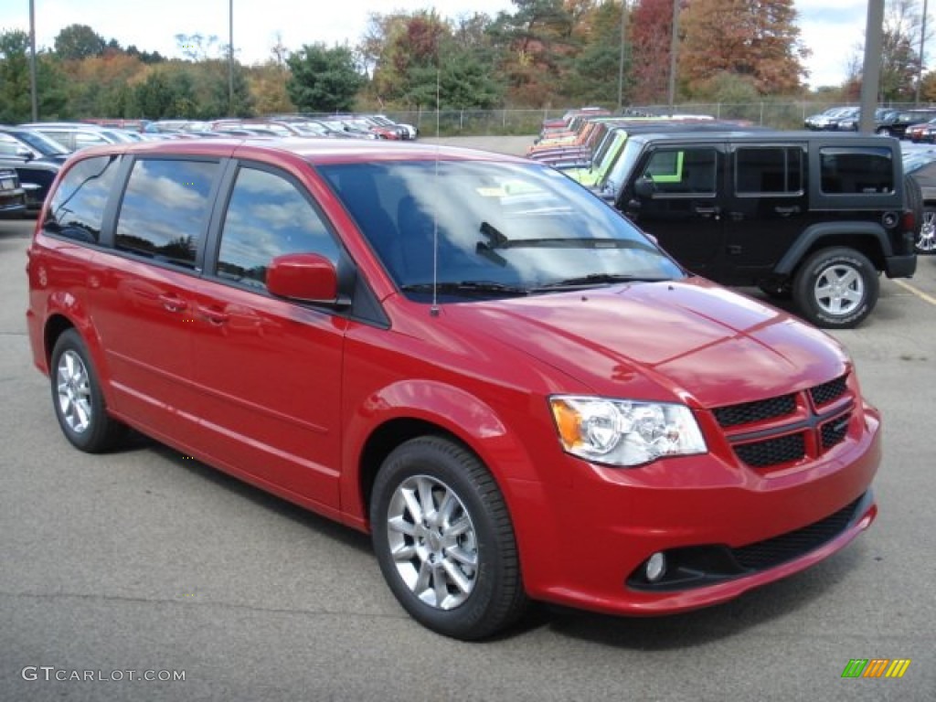 2013 Grand Caravan R/T - Redline 2 Coat Pearl / Black photo #4