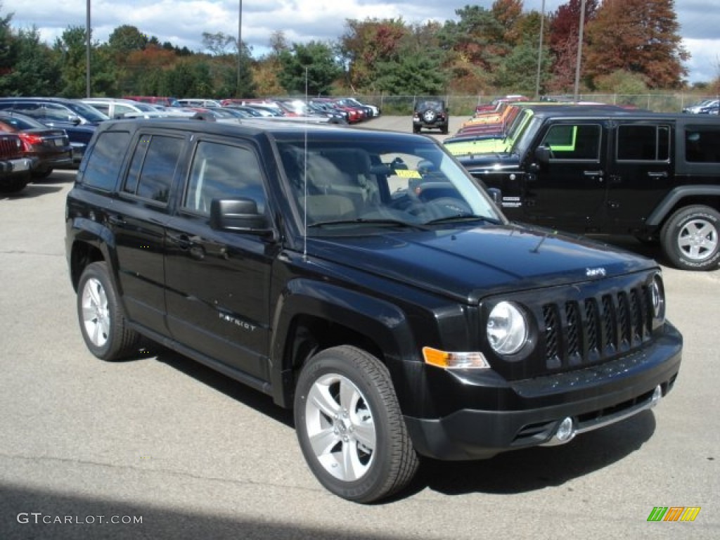 2012 Patriot Limited 4x4 - Black / Dark Slate Gray/Light Pebble Beige photo #4