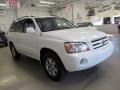 Super White - Highlander V6 4WD Photo No. 6