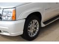 White Diamond - Escalade EXT AWD Photo No. 5