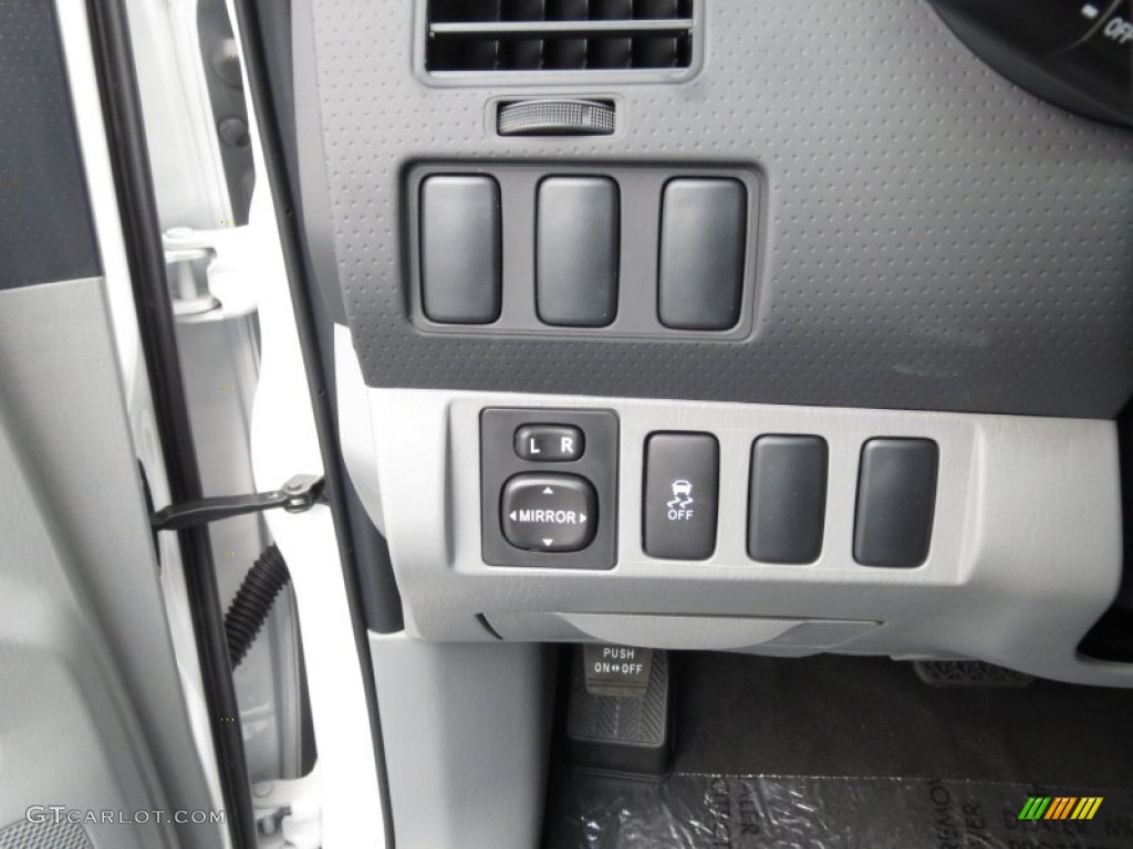2013 Toyota Tacoma V6 TSS Prerunner Double Cab Controls Photo #72129462