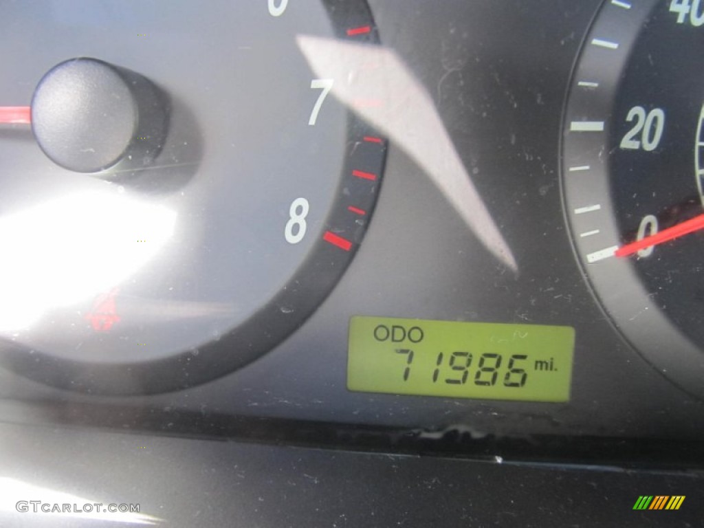 2005 Elantra GLS Sedan - Electric Red Metallic / Gray photo #15