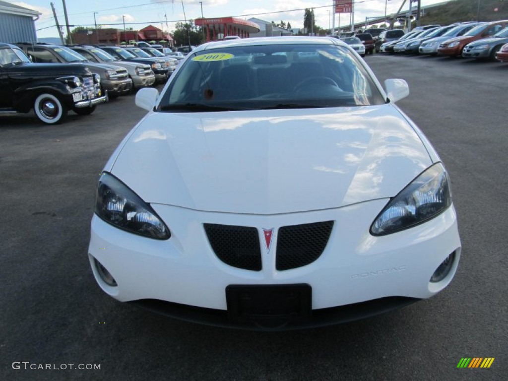 2007 Grand Prix Sedan - Ivory White / Ebony photo #7