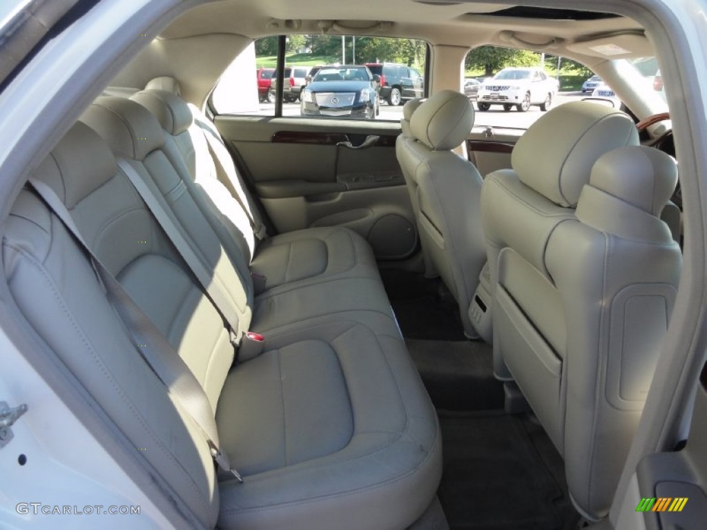 2004 DeVille DTS - White Lightning / Cashmere photo #21