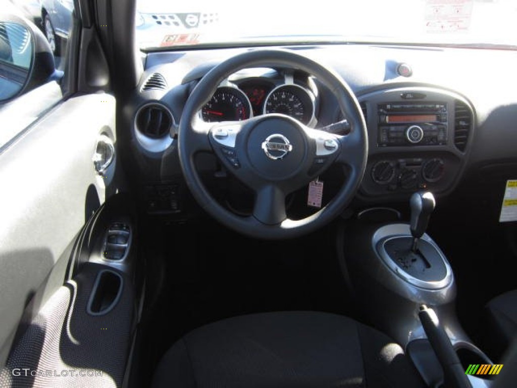2013 Juke S AWD - Graphite Blue / Black/Silver Trim photo #15