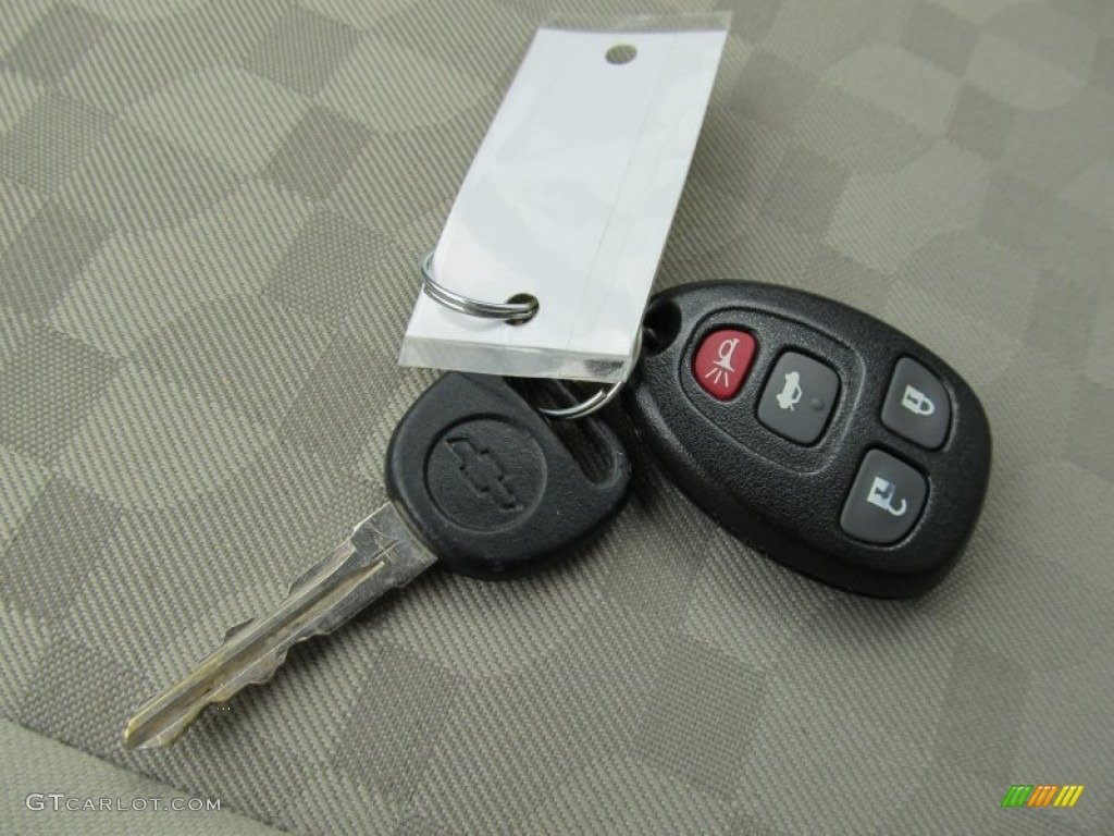2004 Malibu LS V6 Sedan - Sport Red Metallic / Gray photo #14