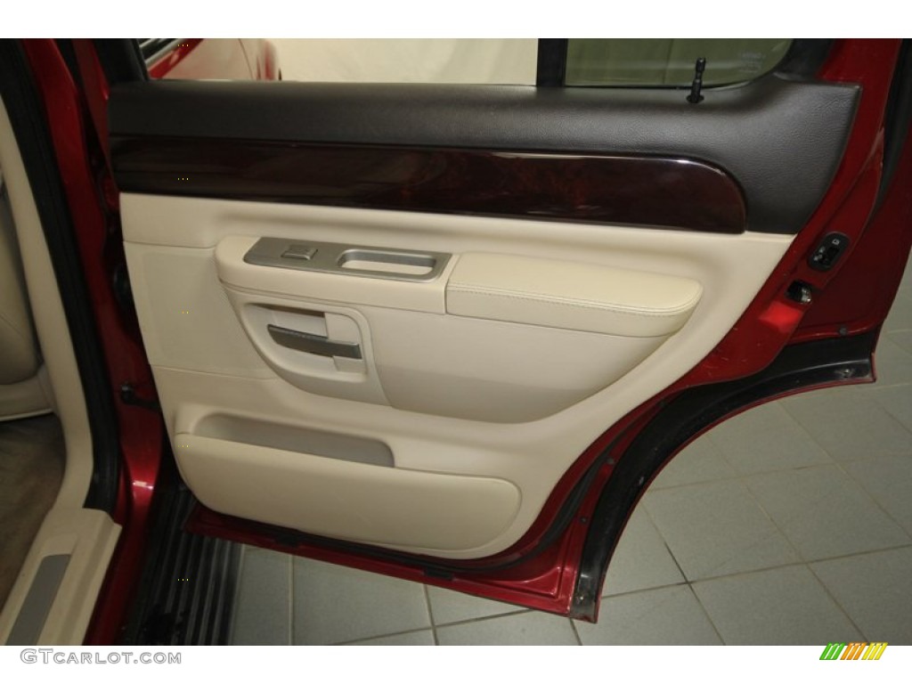 2003 Aviator Luxury - Vivid Red Metallic / Light Parchment photo #36