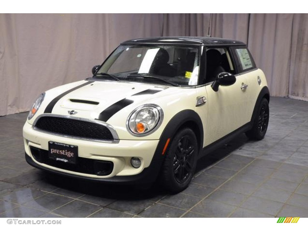 2013 Cooper S Hardtop - Pepper White / Carbon Black photo #1