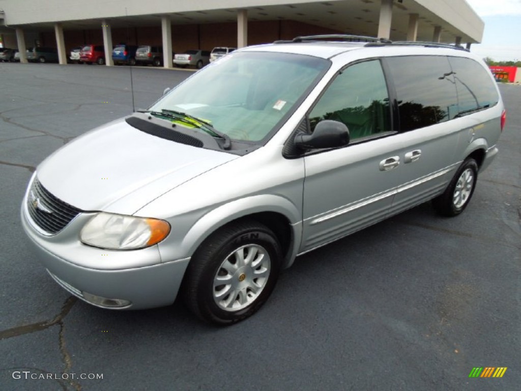 2002 Town & Country LXi - Bright Silver Metallic / Sandstone photo #2