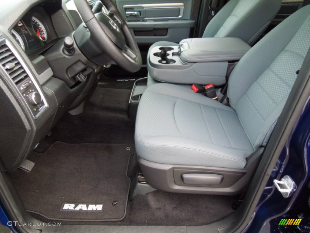 Black/Diesel Gray Interior 2013 Ram 1500 SLT Crew Cab 4x4 Photo #72143028