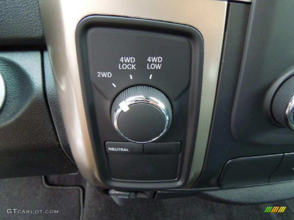2013 Ram 1500 SLT Crew Cab 4x4 Controls Photo #72143126