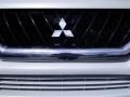 Summit White - Montero Sport XLS Photo No. 5