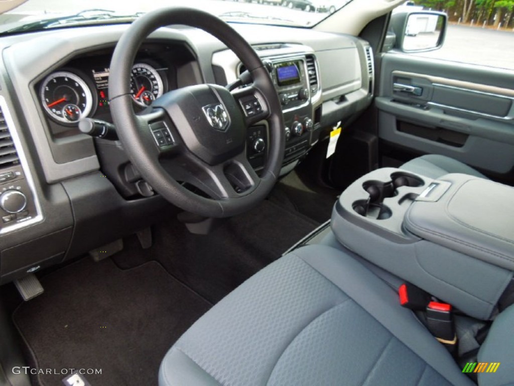 Black/Diesel Gray Interior 2013 Ram 1500 SLT Crew Cab 4x4 Photo #72143513