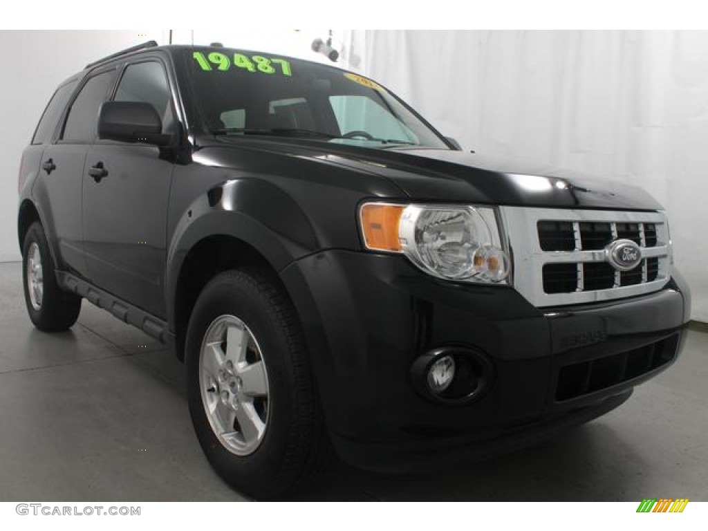 2011 Escape XLT V6 - Tuxedo Black Metallic / Charcoal Black photo #4