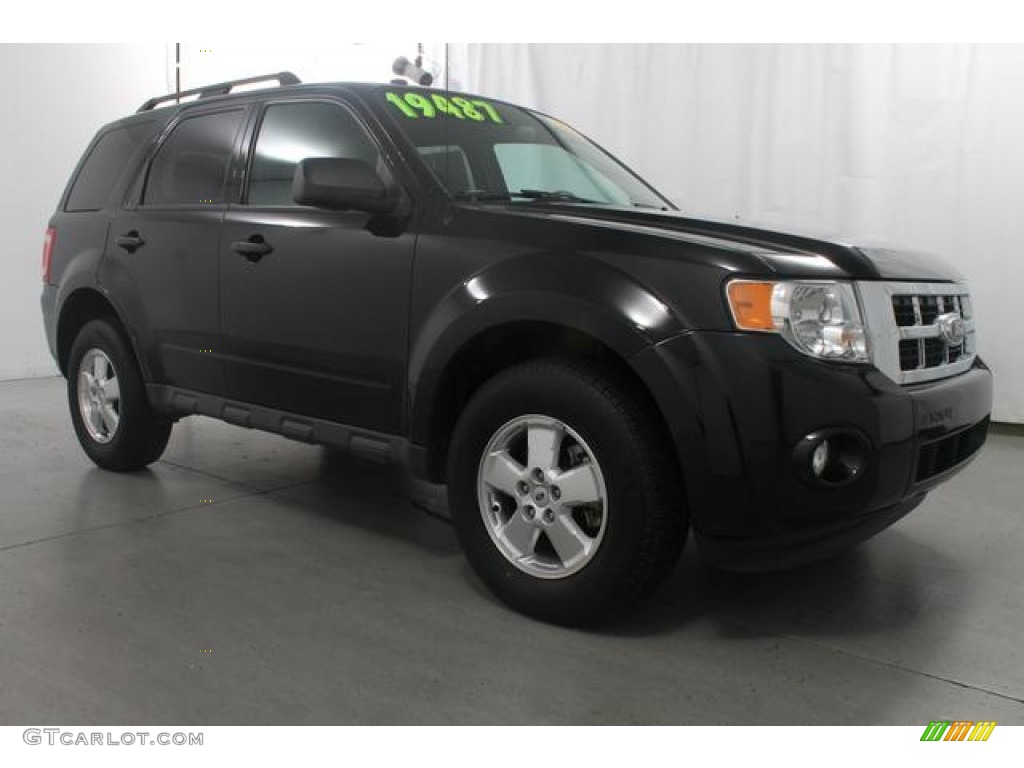 2011 Escape XLT V6 - Tuxedo Black Metallic / Charcoal Black photo #5