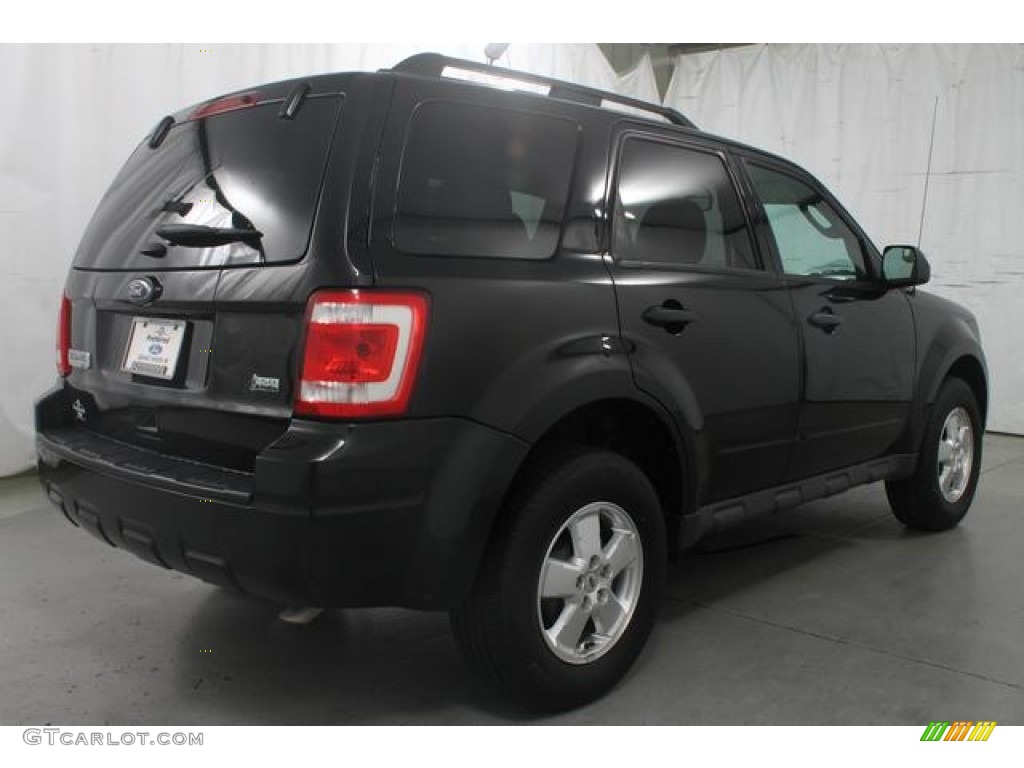2011 Escape XLT V6 - Tuxedo Black Metallic / Charcoal Black photo #6
