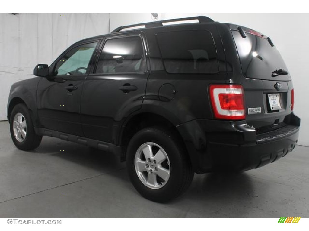 2011 Escape XLT V6 - Tuxedo Black Metallic / Charcoal Black photo #10