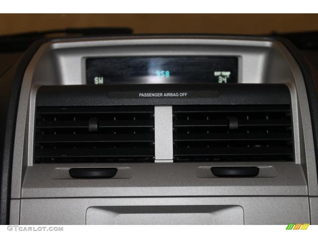 2011 Escape XLT V6 - Tuxedo Black Metallic / Charcoal Black photo #38