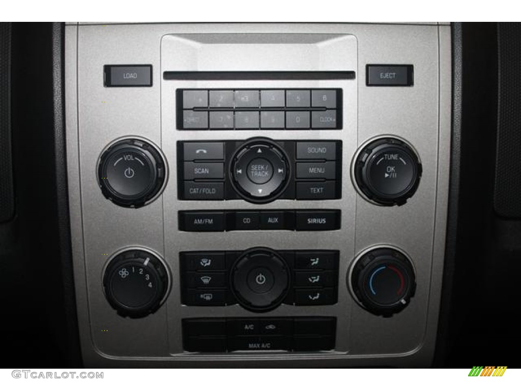 2011 Escape XLT V6 - Tuxedo Black Metallic / Charcoal Black photo #39