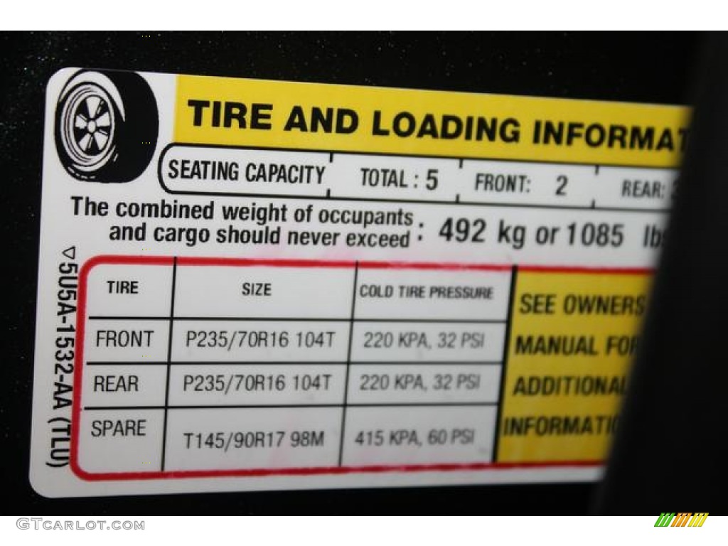 2011 Escape XLT V6 - Tuxedo Black Metallic / Charcoal Black photo #49