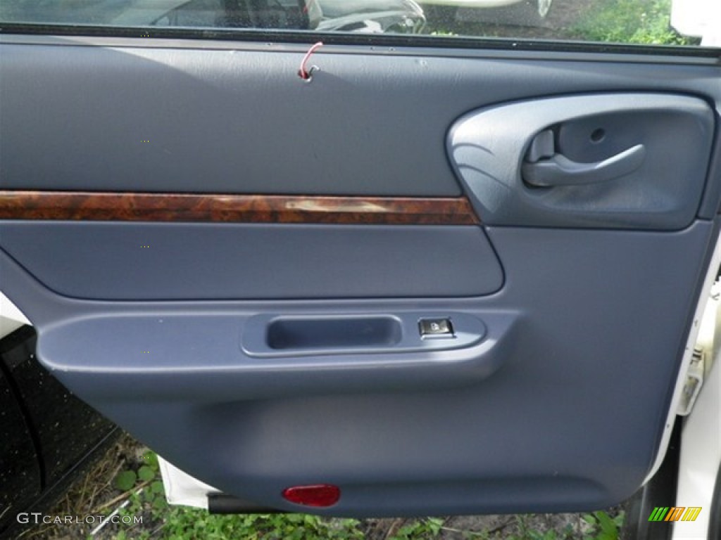 2002 Impala  - White / Regal Blue photo #14