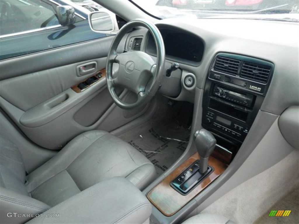 1998 ES 300 - Diamond White Pearl / Beige photo #14