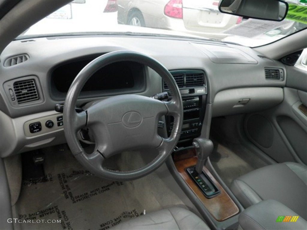 1998 ES 300 - Diamond White Pearl / Beige photo #25