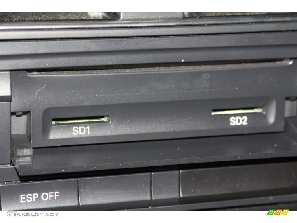 2011 A4 2.0T quattro Sedan - Ice Silver Metallic / Black photo #16