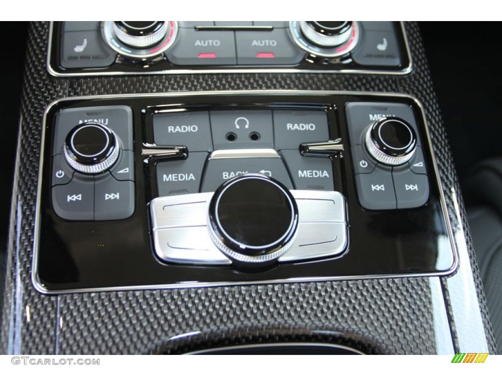 2013 Audi S8 4.0 TFSI quattro Sedan Controls Photo #72148146